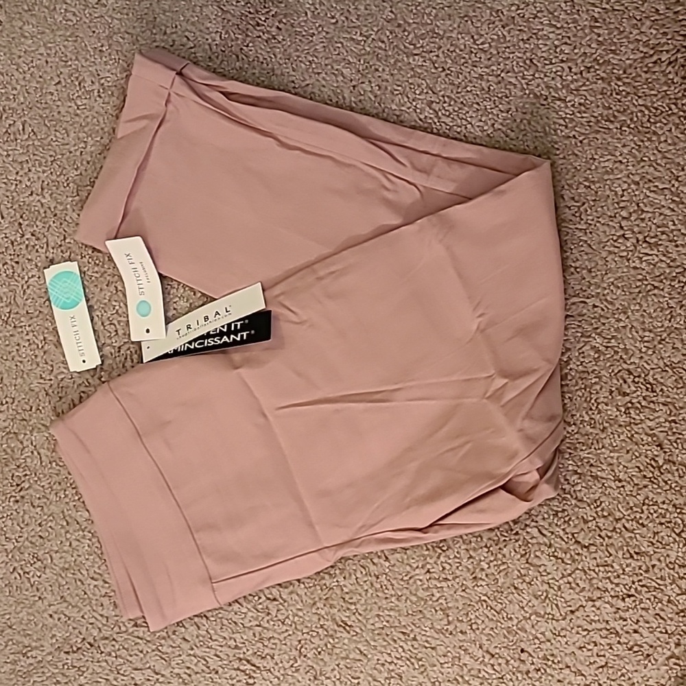 Pink cropped pull on pant